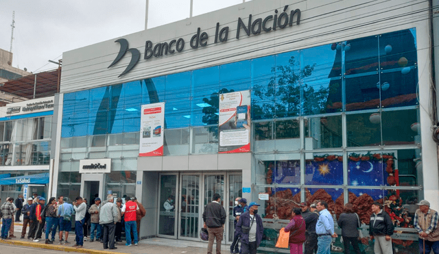 El Banco de la Nación se encarga del pago de los diferentes programas sociales que existen en el Perú. Foto: Andina