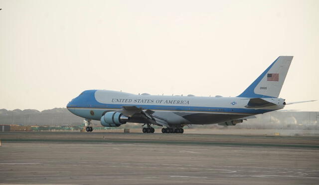 Así luce el Air Force One, el avión presidencial de EE.UU que usará el próximo presidente.  Foto: John Ryes