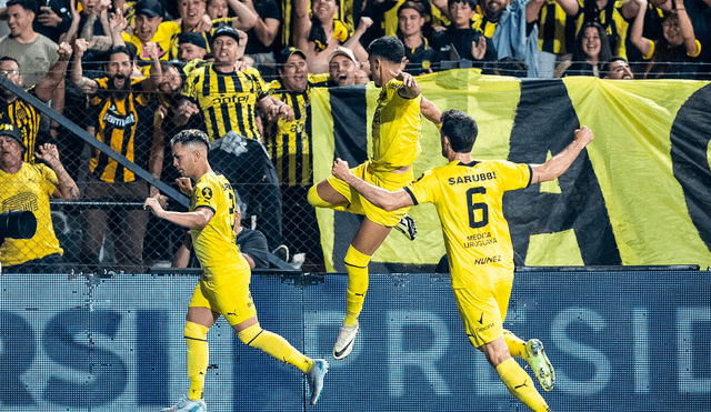 Peñarol sumó 29 puntos y subió a la segunda posición del torneo uruguayo. Foto: X/Peñarol