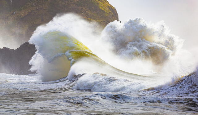 Las mareas rey son las más altas del año en California y ocurren cuando la Tierra, la Luna y el Sol se alinean. Foto: Flows to bay