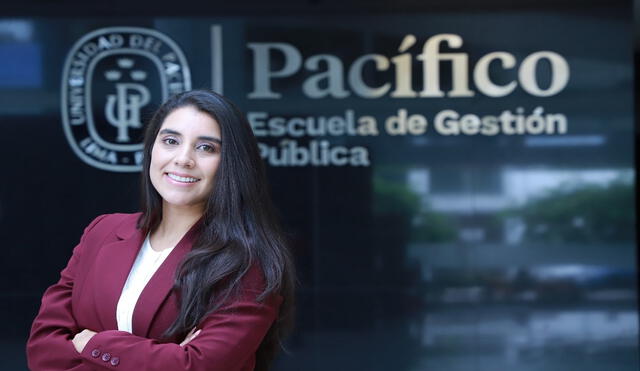 Gisella Aragón afirma que todas las economías ilegales en conjunto mueven 7014 millones de dólares por año, lo que podría incrementarse por las fluctuaciones en el precio del oro. Fotografía: Universidad del Pacífico.