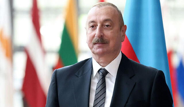 Presidente de Azerbaiyán, Ilaham Aliyev, defiende el uso de combustibles fósiles como petróleo y gas. Foto: AFP