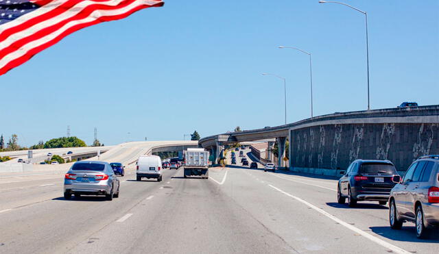 La autopista será cerrada de manera permanente al concluir el programa piloto en 2025, el cual había limitado el tránsito vehicular durante los fines de semana. Foto: TV Azteca