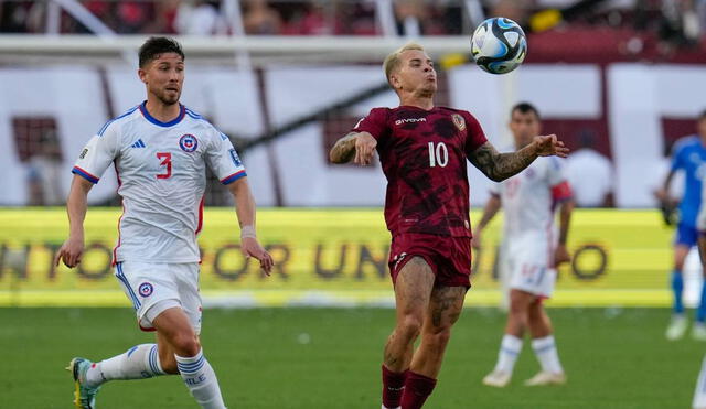 En el duelo de ida por Eliminatorias, Venezuela goleó a Chile como local por un contundente 3 a 0. Foto: AP