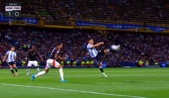 Lautaro Martínez abrió el marcador a favor de Argentina sobre Perú. Foto: captura/TyC Sports