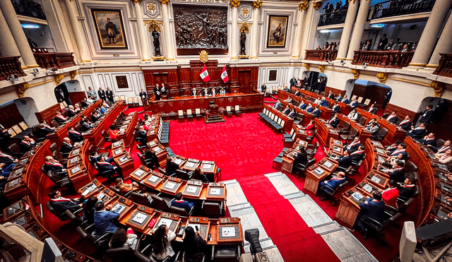 La reelección de alcaldes y gobernadores solo es un periodo adicional inmediata. Foto: Composición/LR