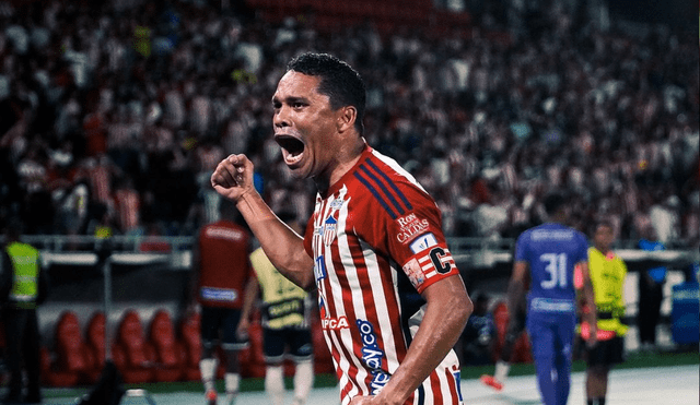 Carlos Bacca anotó de derecha el gol que coloca a Junior como líder del grupo B de los cuadrangulares. Foto: Junior