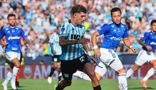 Racing y Cruzeiro se vieron las caras en Asunción por la final de la Copa Sudamericana. Foto: AFP