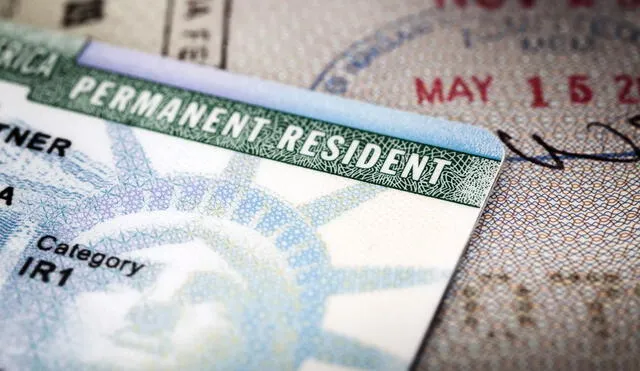 Existen múltiples vías para obtener una Green Card, como el patrocinio familiar, el empleo, el asilo o la lotería de visas. Foto: Epoxydude