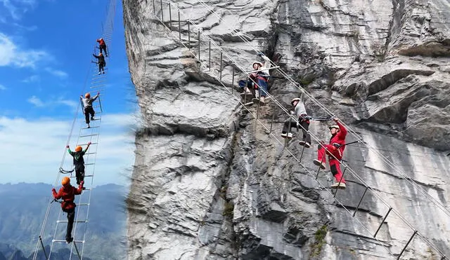 Diariamente, más de 1.200 turistas cruzan la Tianti Zhangjiajie, una atracción que combina senderismo extremo y vistas espectaculares del parque natural homónimo. Foto: composición LR/CNN