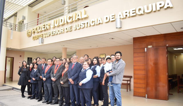 El presidente de la Corte, agradeció a los homenajeados instándolos a disfrutar del tiempo libre en familia.