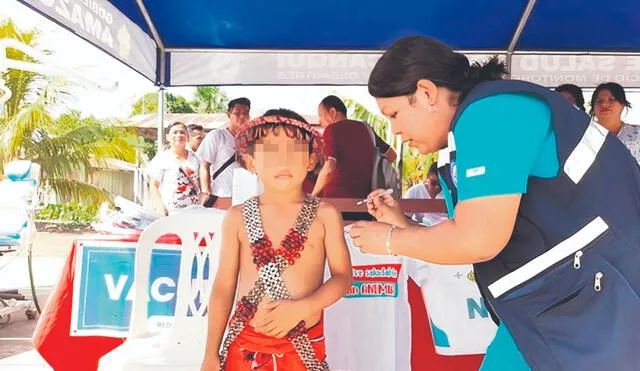 Vacunas. El control de la salud es otro problema por la distancia y la falta de profesionales. Foto: Minsa