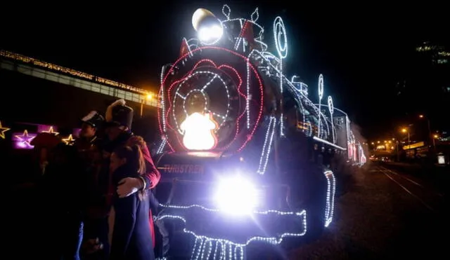 El recorrido en el tren de la navidad ya se está volviendo una tradición anual. Foto: La FM