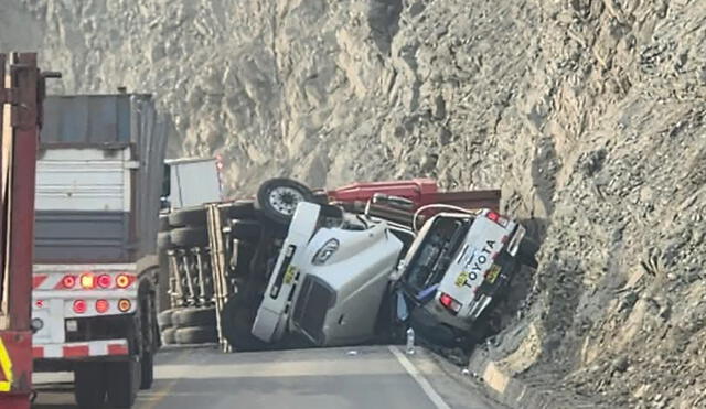 Arequipa. Accidente de tránsito dejó gravemente heridos a dos hombres en la CPS. Foto: Difusión