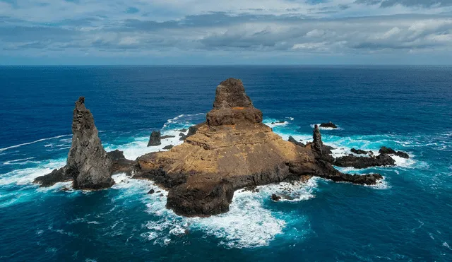 Las zonas marinas protegidas donde se prohíbe la pesca contribuyen a la recuperación de la vida marina en su interior. Foto: Facebook Nuashonraigh Parque Nacional Revillagigedo.