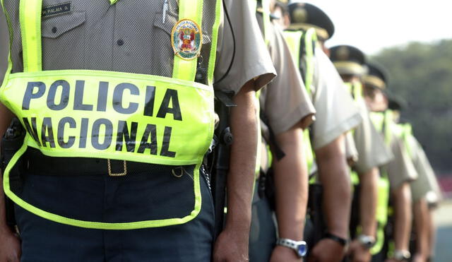 El grado más alto en la jerarquía policial es el de Teniente General, que tiene un salario que asciende a S/8.573. Foto: Andina