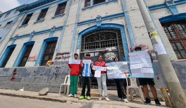 La Municipalidad de Lima clausura el colegio emblemático Nº 1030 República de Bolivia por problemas estructurales que amenazan la seguridad de los alumnos. Foto: Fiorella Alvarado/LR