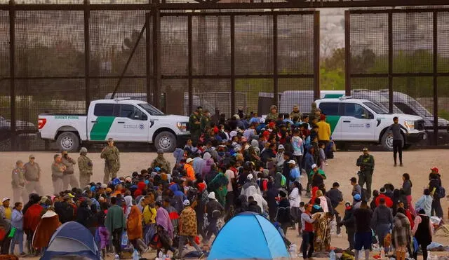 Las políticas migratorias de Estados Unidos han fluctuado a lo largo de los años, y el debate sobre cómo abordar la inmigración ilegal continúa siendo un tema candente. Foto: France 24