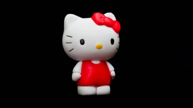 Hello Kitty. Fue diseñada por Yuko Shimizu y el primer producto, se lanzó en Japón en 1974. Foto: internet