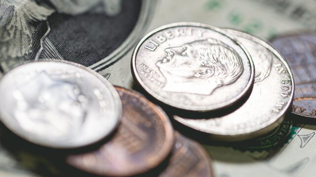 Las monedas del siglo XX son clave para los principales coleccionistas del mundo. Foto: Composición LR/Solo Dinero.