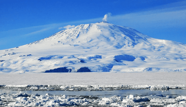 Estudios geológicos muestran que las erupciones volcánicas en la Antártida, como en el Monte Waesche, ocurrieron principalmente durante periodos interglaciares. Foto: LM Neuquén