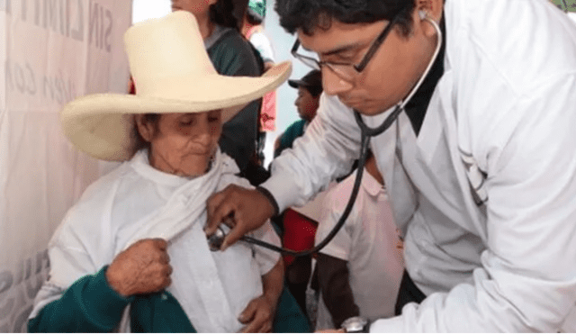 Servicio. El Serums que cumplen médicos y otros profesionales beneficia a las zonas rurales.