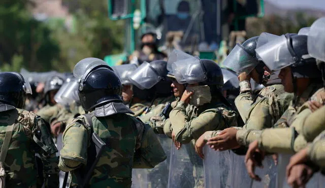 Las acciones incluyen controles aduaneros y operativos conjuntos con la policía, para estabilizar precios y asegurar el acceso a alimentos esenciales en el país. Foto: composición LR/ AFP.