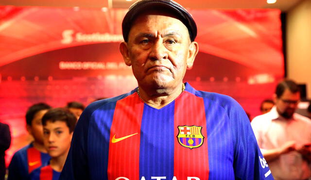 Hugo Sotil es leyenda de la selección peruana y el FC Barcelona. Foto: AFP