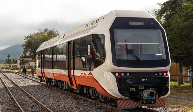 Después de 30 años, un tren vuelve a circular por la Quebrada de Humahuaca. Foto: trensolar.com.ar.