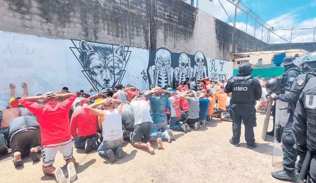 Desde cárceles abarrotadas criminales, coordinan sus negocios, informan desde Ecuador. Foto: Andina