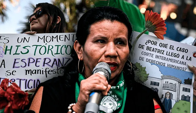 El 'caso Beatriz' en El Salvador es un referente emblemático en la lucha por los derechos reproductivos. Foto: Composición LR/AFP.