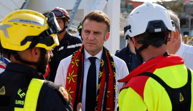 Macron fue abucheado en Mayotte, ciudad afectada por el ciclón Chido. Foto: WTX News