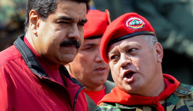 Nicolás Maduro y Diosdado Cabello, son socios en la cúpula de un gobierno represivo que ha encarcelado a cientos de venezolanos y se mantiene en el poder con fraude. Foto: AFP