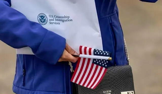 USCIS brindó una nueva actualización para los inmigrantes que se encuentran en Estados Unidos. Foto: Composición LR/AFP