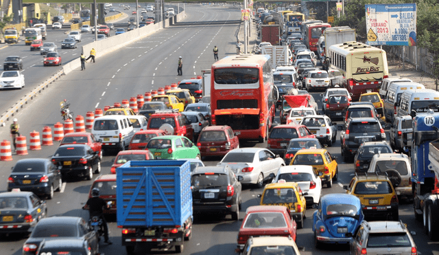 Rutas de Lima ha implementado la ampliación de dos carriles para enfrentar esta situación. Foto: Andina.