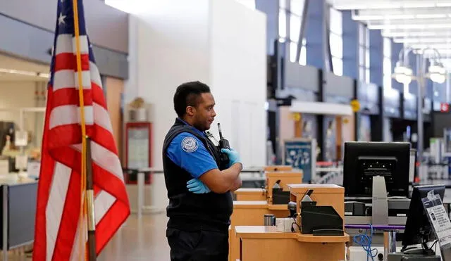 La TSA en EE. UU. interceptó una variedad de objetos inusuales y potencialmente peligrosos en puntos de control de todo el país. Foto: Vive USA