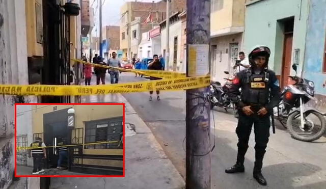 Un violento ataque armado ocurrió en Huacho, donde dos sujetos en motocicleta dispararon en una barbería, dejando a un hombre extranjero gravemente herido. Foto: composición LR/captura Latina.