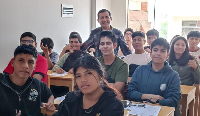 El andamiaje es una técnica que brinda apoyo a los estudiantes en el aprendizaje de nuevas habilidades. Foto: Andina.