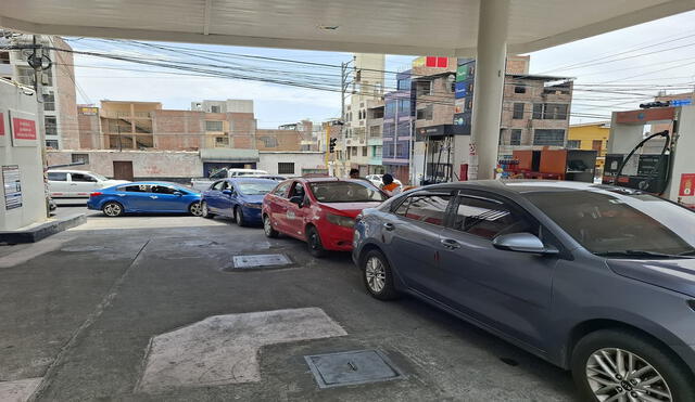 La OCU dio a conocer los autos que consumen menos combustible. Foto: La República