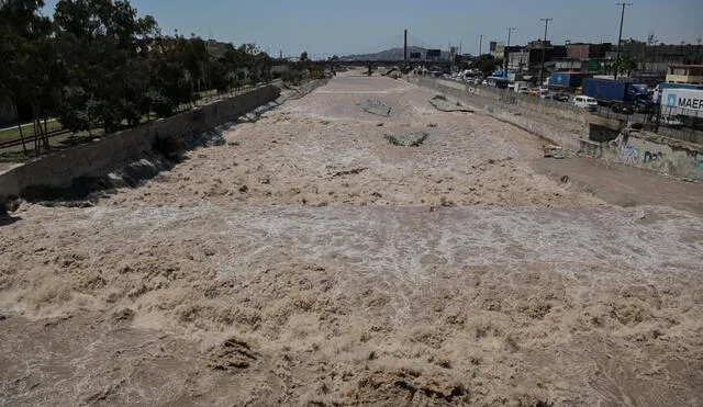 Alerta en Lima por incremento alarmante del caudal del río Rímac debido a intensas lluvias. Foto: Miguel Vásquez/LR