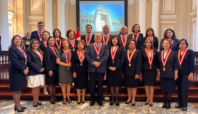 Este nombramiento destaca su compromiso y experiencia, generando orgullo en la comunidad jurídica y la Corte de Justicia de Arequipa.