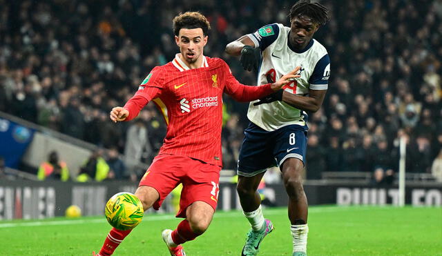 Liverpool enfrentó a Tottenham por la ida de las semifinales de la Carabao Cup. Foto: AFP