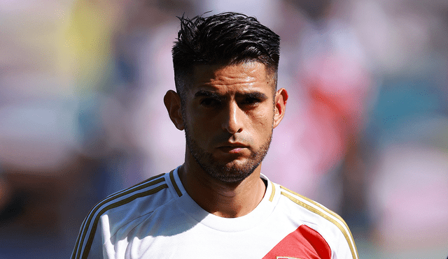 Carlos Zambrano es uno de los capitanes de la selección peruana. Foto: AFP