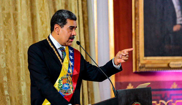 Nicolás Maduro destacó que su poder "emana del pueblo" y prometió estabilidad frente a la crisis económica. Foto: Telegram/Freddy Ñáñez.