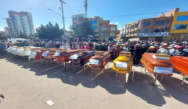 Burga dice que el gobierno ha respondido con balazos a las regiones y no con política. Imagen de los manifestantes muertos en enero de 2013 en Juliaca. Fotografía: Archivo La República.