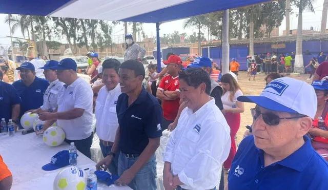 El evento, lleno de color y alegría, incluyó un pasacalle con directivos de Pomalca y la inauguración con Teofilo "El Nene" Cubillas. Fuente: Difusión.