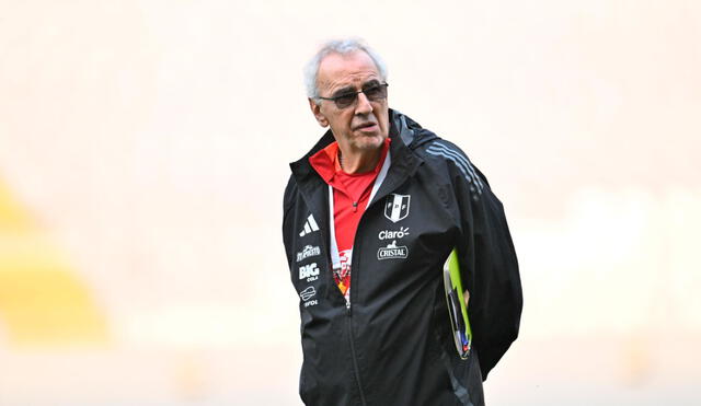 Jorge Fossati solo pudo ganar un partido con la selección peruana en las Eliminatorias Sudamericanas 2026. Foto: FPF