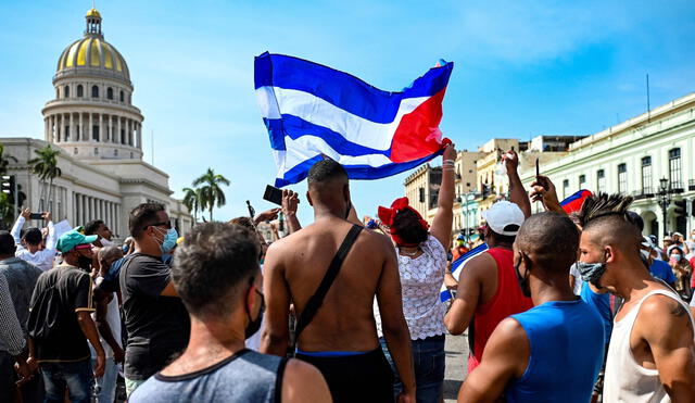 Más de 200 personas encarceladas en Cuba fueron condenadas tras una violenta represión durante las protestas del 11 de julio del 2021. Foto: AFP