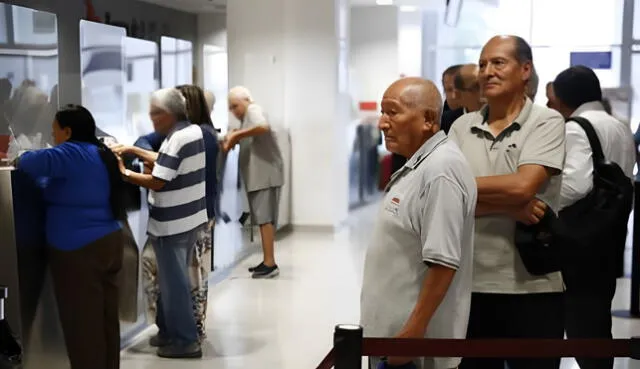 Lista. Fonavistas a partir de 70 años en adelante tendrán prioridad para cobrar el adelanto de sus aportaciones dentro de dos meses en el Banco de la Nación.