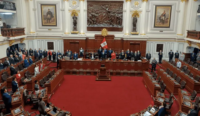 El sueldo que recibe un congresista de la República es de S/15 mil 600. Foto: Andina